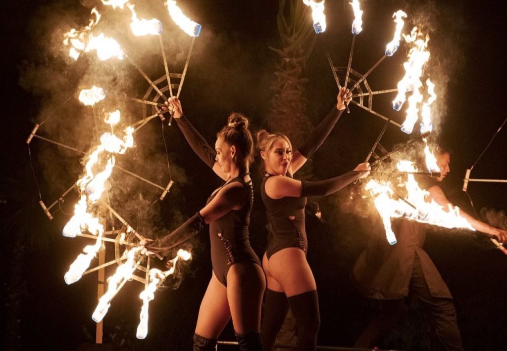 Best cabo restaurants for entertainment