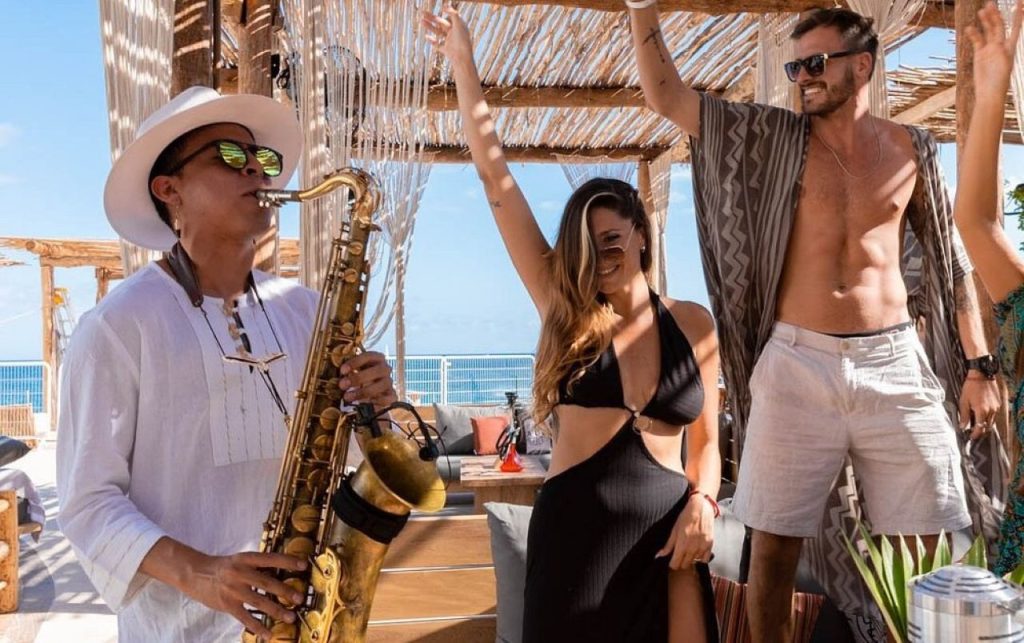 Dress code at Taboo Cabo